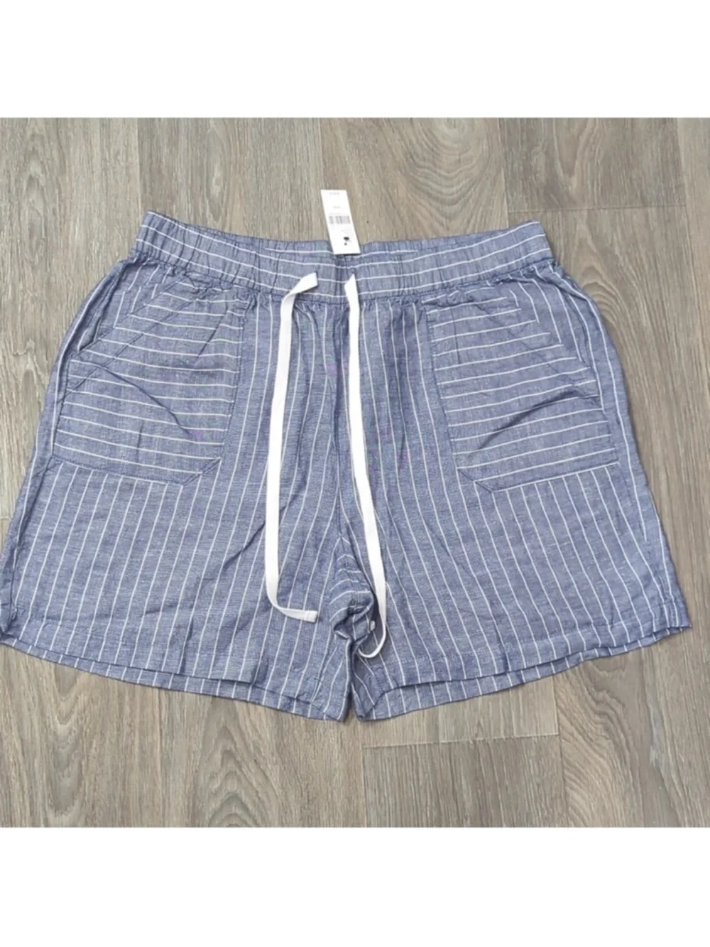 🌟NWT Lane Bryant Striped Shorts